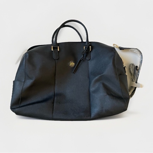 Black carry on duffle bag attaches to suitcase classic minimalist quiet luxury - Picture 4 of 7